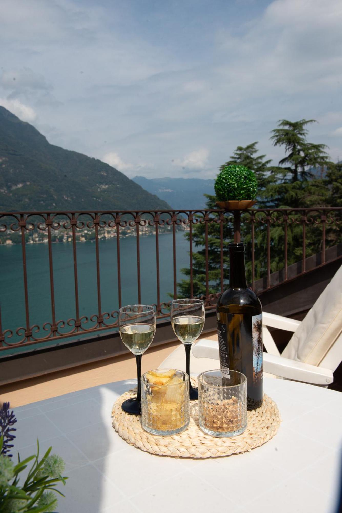 Appartamento "Bella Vista" Sul Lago Di Como Faggeto Lario Exteriér fotografie